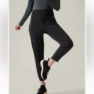 Athleta Trekkie north joggers size 12